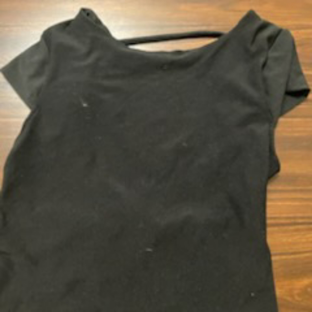 Black backless crop top